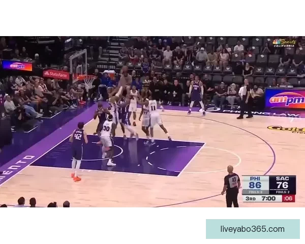 埃奇库姆创生涯新高38分 76人三人得分20+大胜国王 雷诺空砍30分蒙克伤退